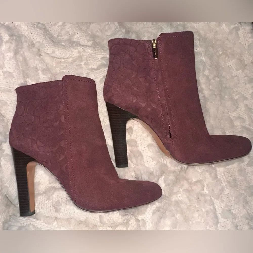 COACH | Hanni Signature Embossed Leather Ankle Bootie Size 10